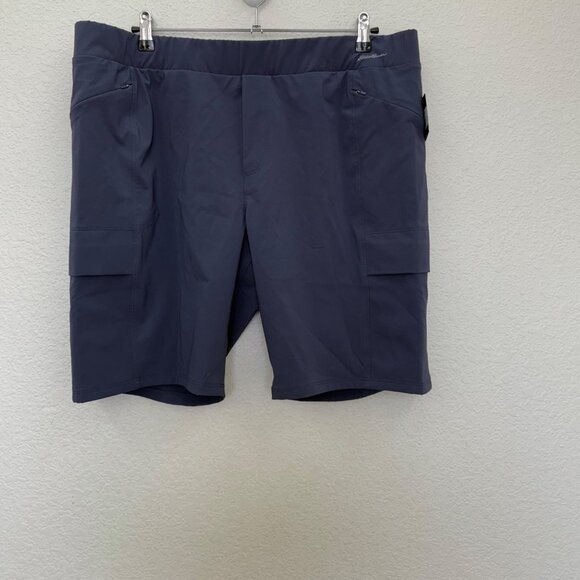 Eddie Bauer Incline Utility Hiking Outdoor Bermuda Shorts Womens size 16 NEW - Picture 1 of 11